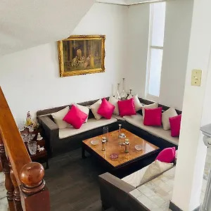  Hostal Cosmopolitan Providencia